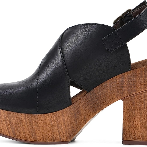 White Mountain Clogs - Picture 2 of 7